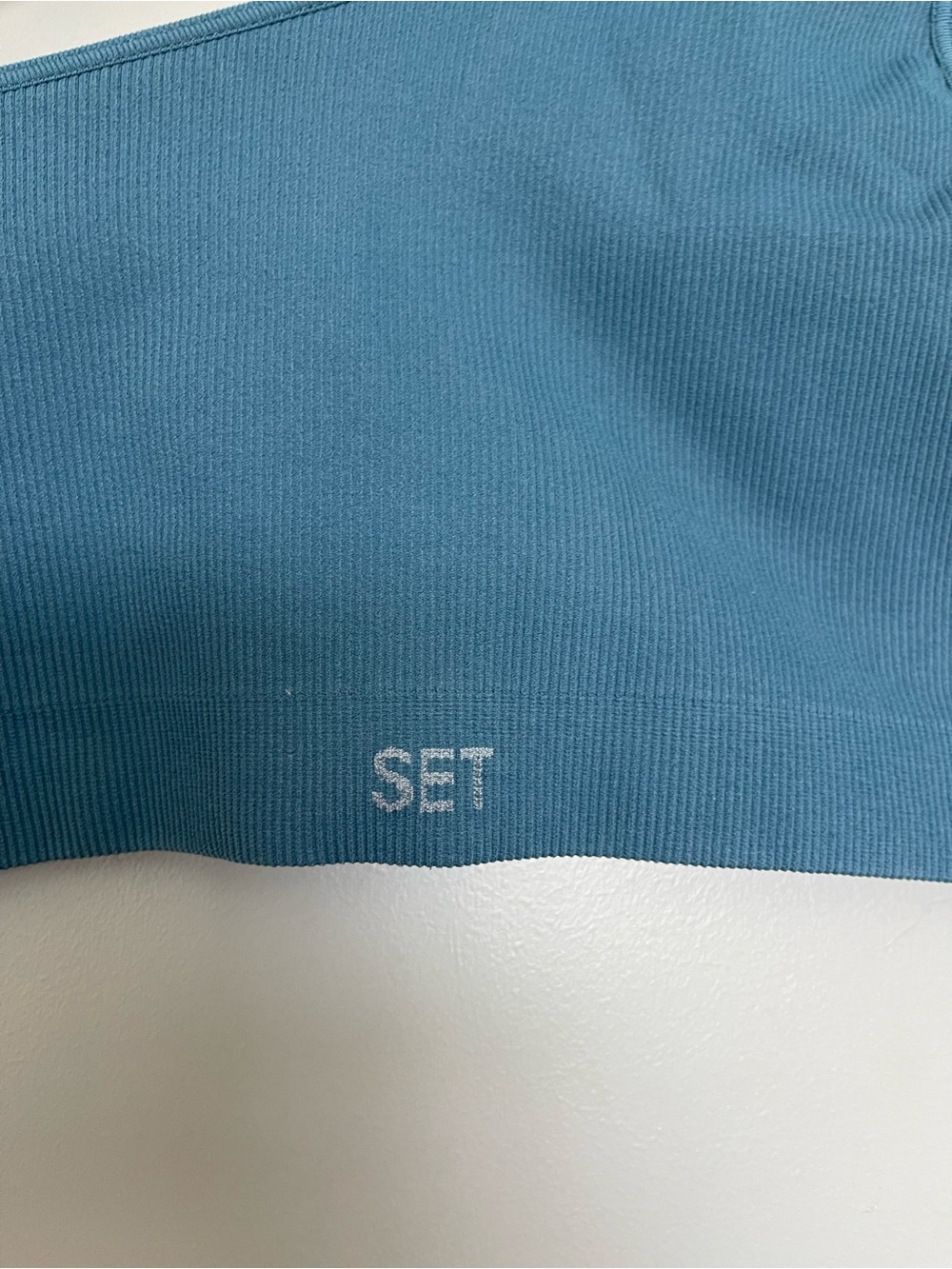 SET Active One-Shoulder Ribbed Crop Top - Picture 3 of 5